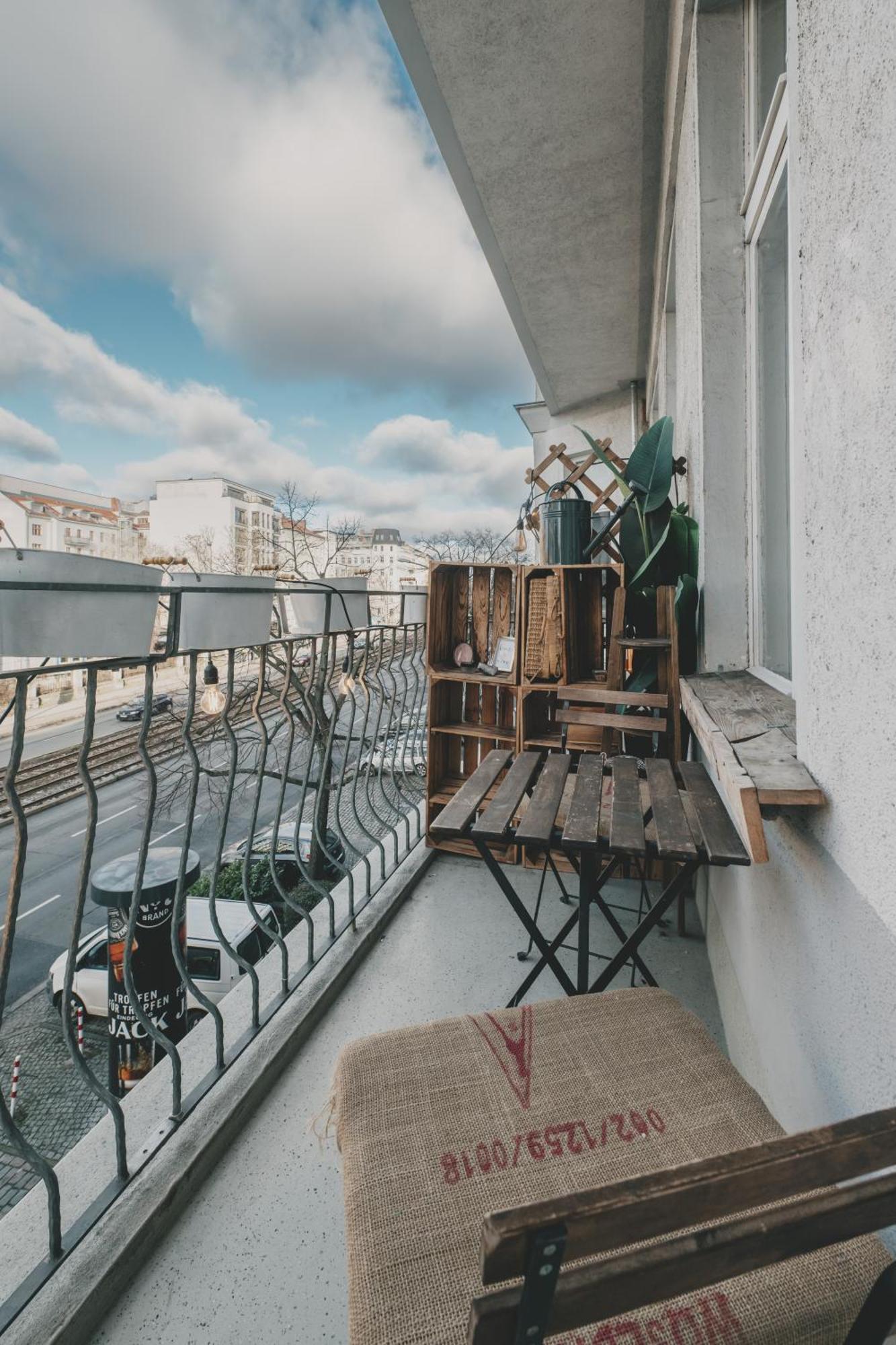Altbau-loft Fuer 12 Personen Am Alexanderplatz
