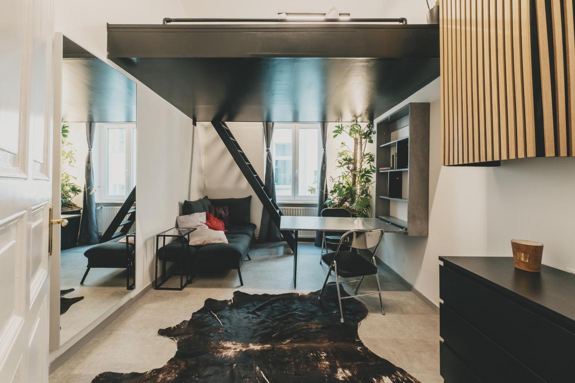 Apartment Altbau-loft Fuer 12 Personen Am Alexanderplatz