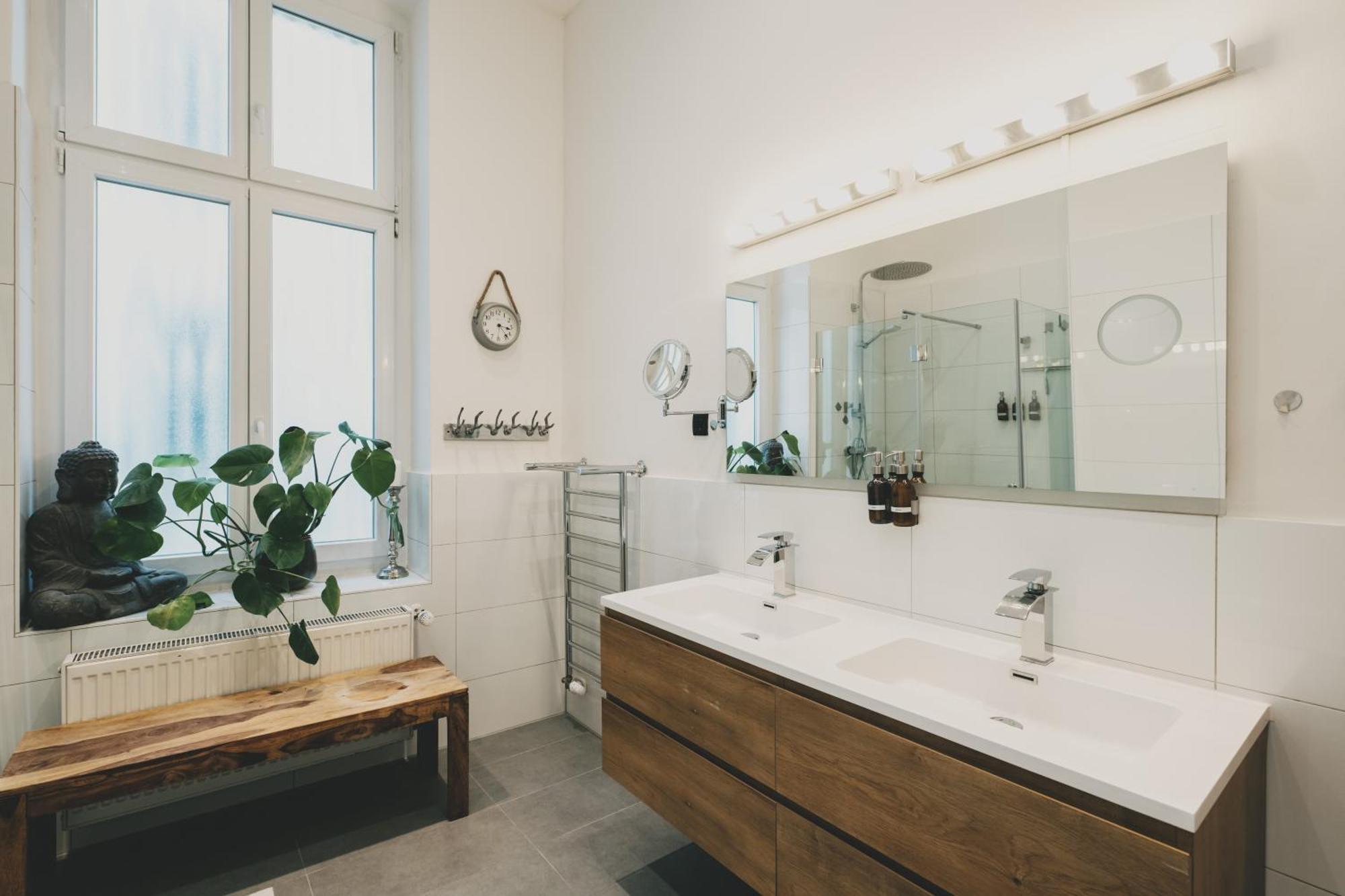 Altbau-loft Fuer 12 Personen Am Alexanderplatz * Berlin