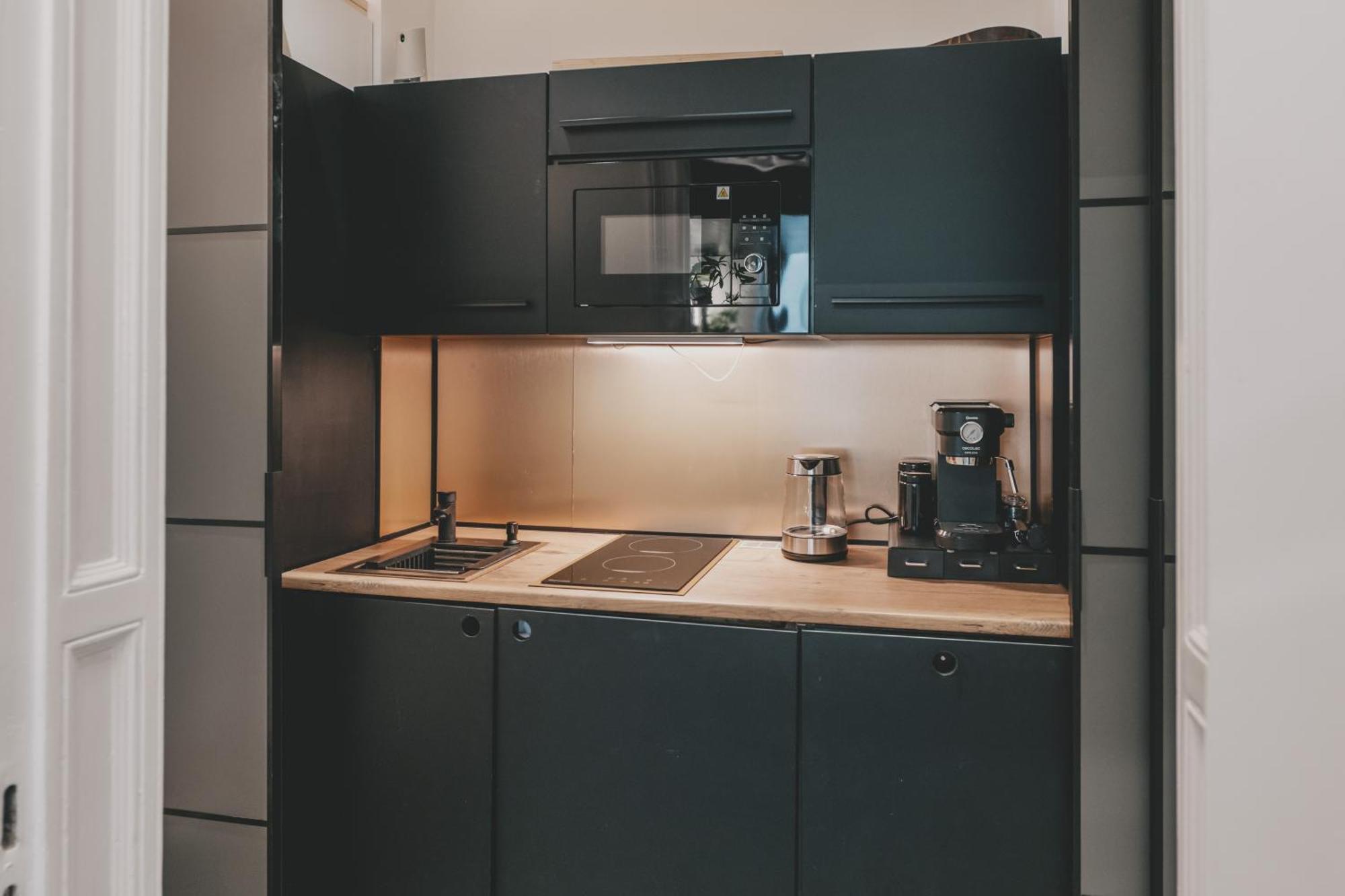 Altbau-loft Fuer 12 Personen Am Alexanderplatz *