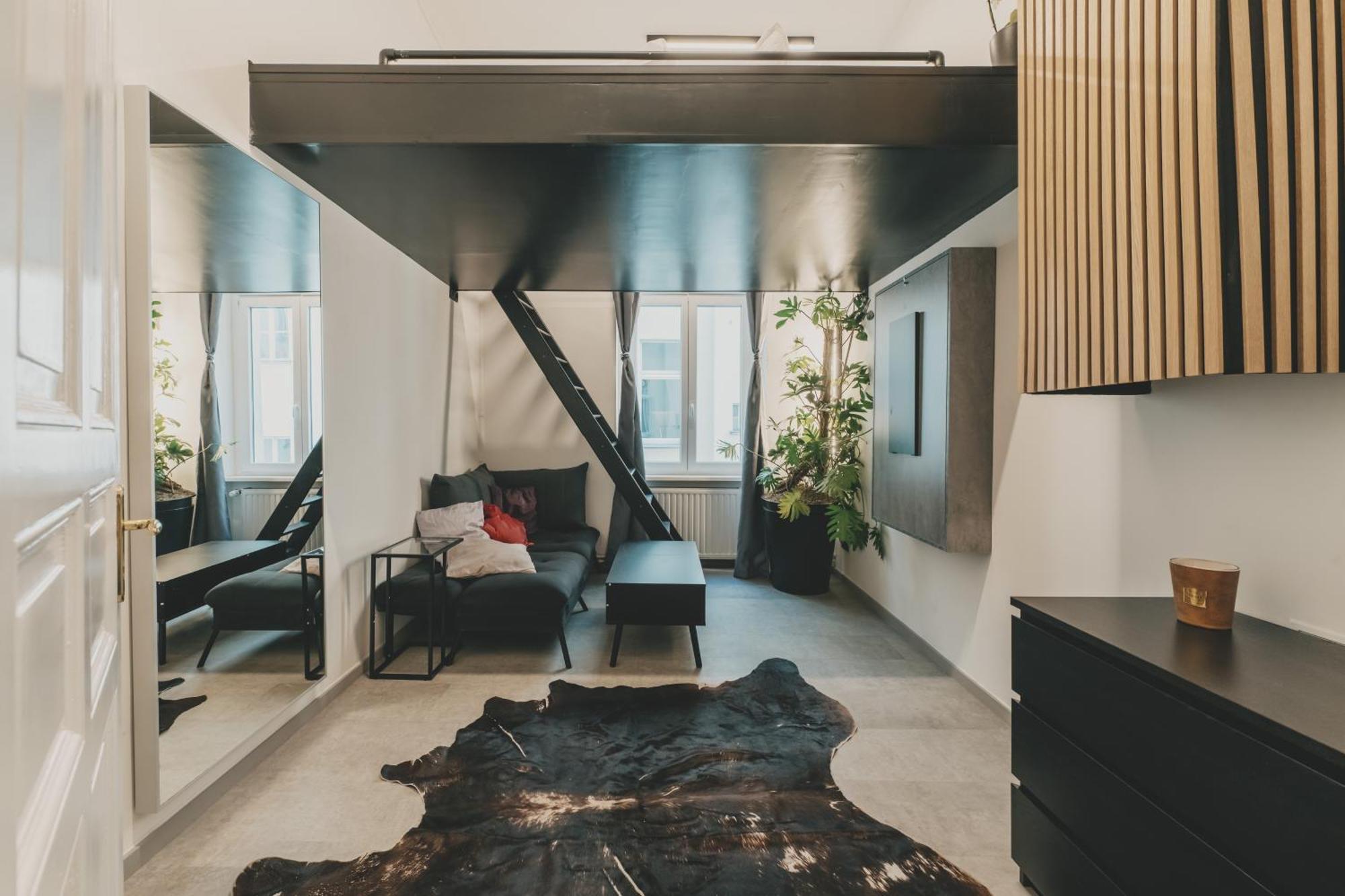 Altbau-loft Fuer 12 Personen Am Alexanderplatz *