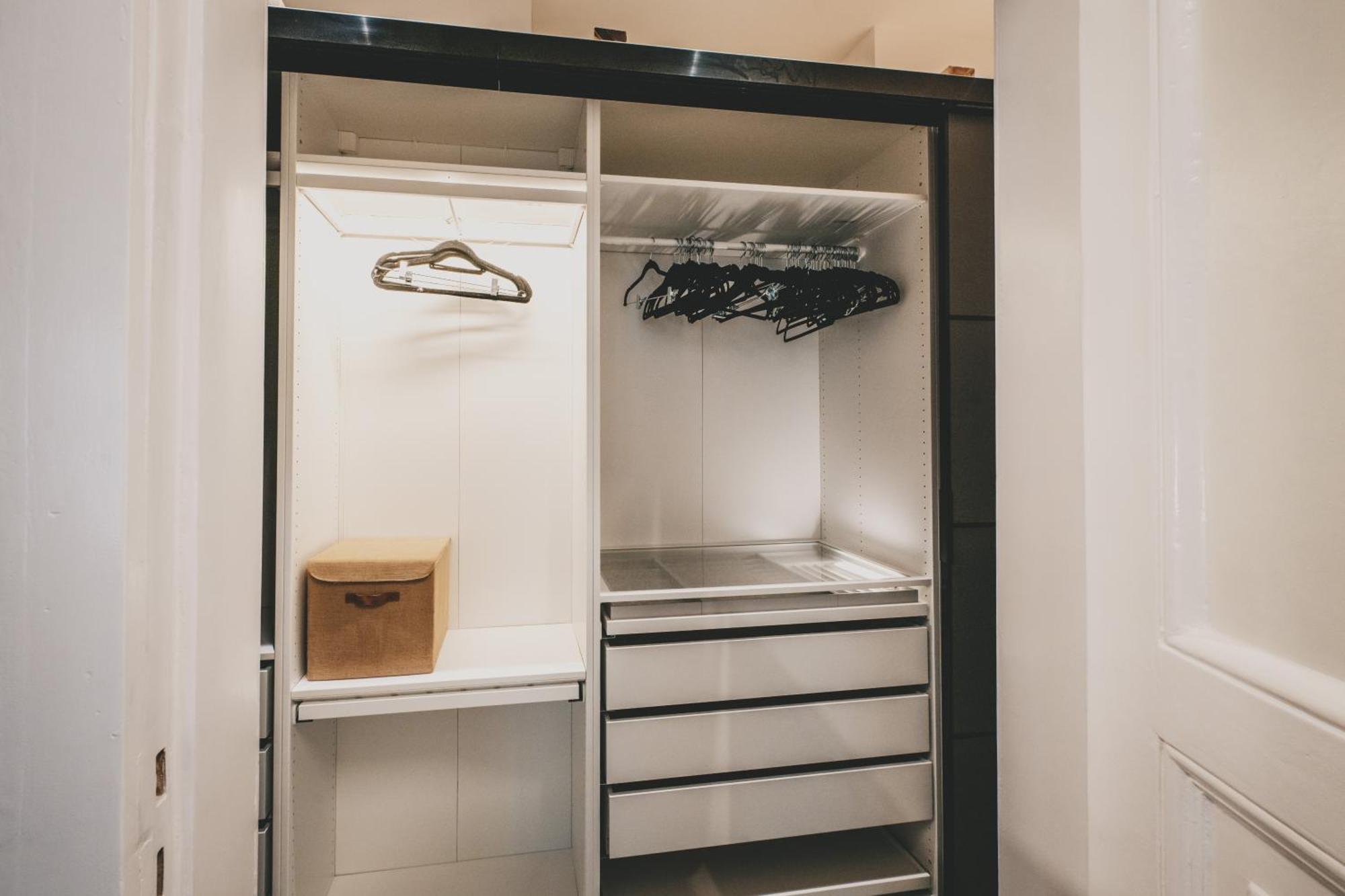 Apartment Altbau-loft Fuer 12 Personen Am Alexanderplatz