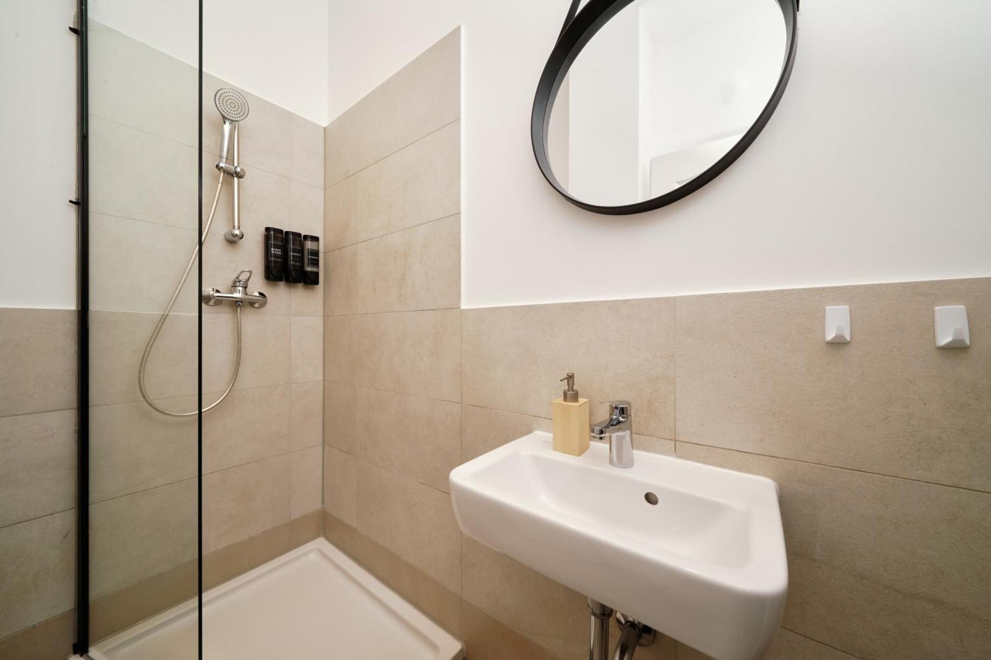 Staywell - Urban X-berg Grand Loft Apartment *