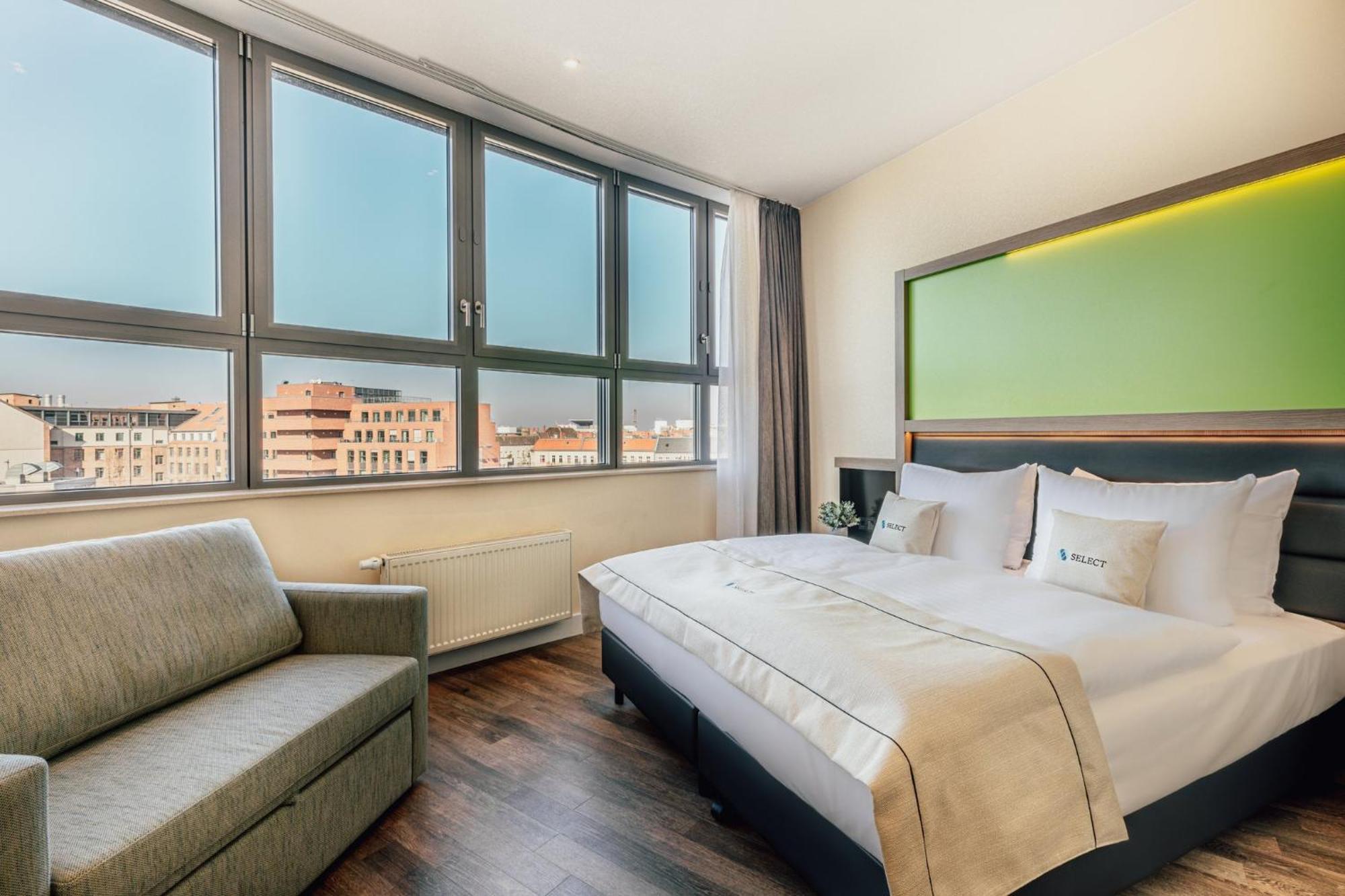 Garner - Charlottenburg, An Ihg