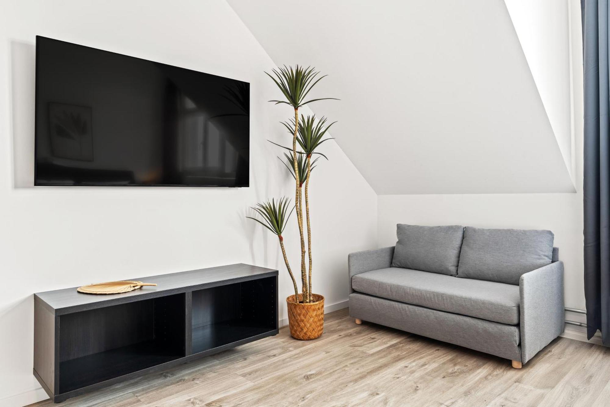 Mint Ueber Der Stadt Parken Kueche Wifi Apartment