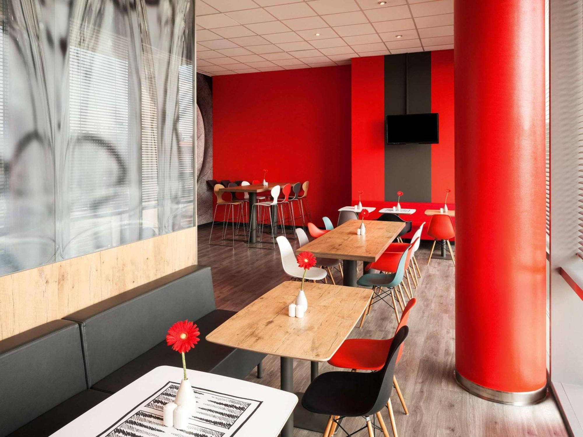 Ibis Spandau Hotel 2*