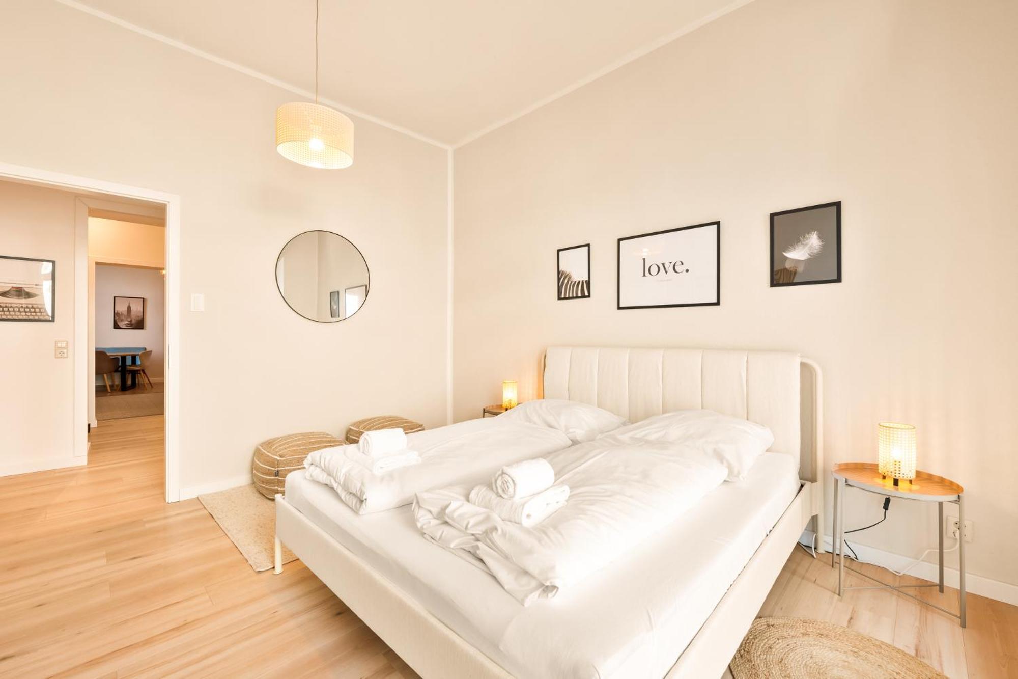 Spacious 2-bedroom In The Heart Of Friedrichshain Berlim
