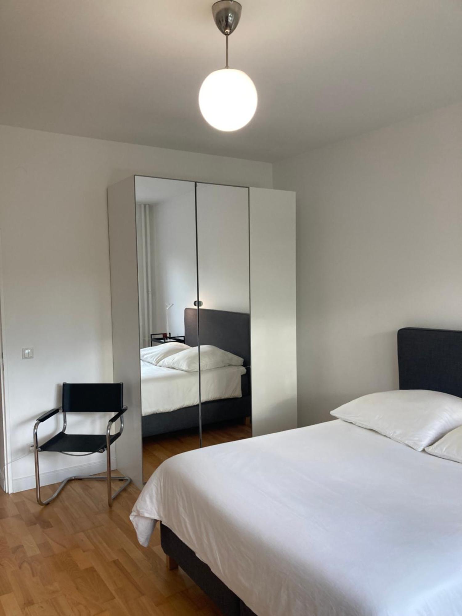 Canal-front At Maybachufer - Private In Newly Renovated 80 Sqm Two-bedroom Privatunterkunft Berlin