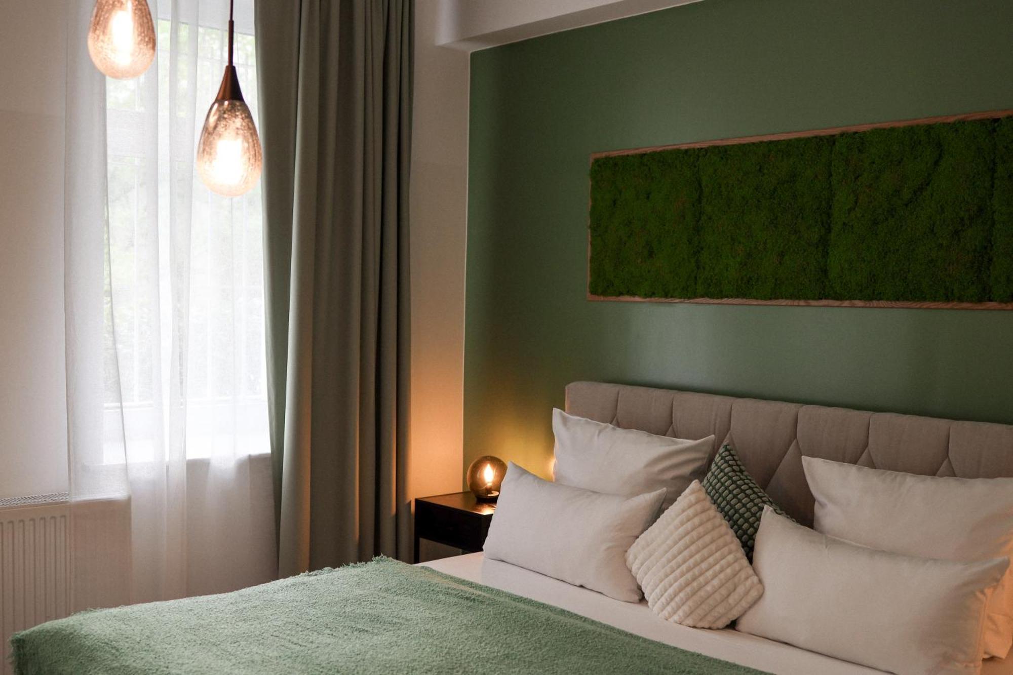 Oomph The Grand Group & Family Retreat Berlim