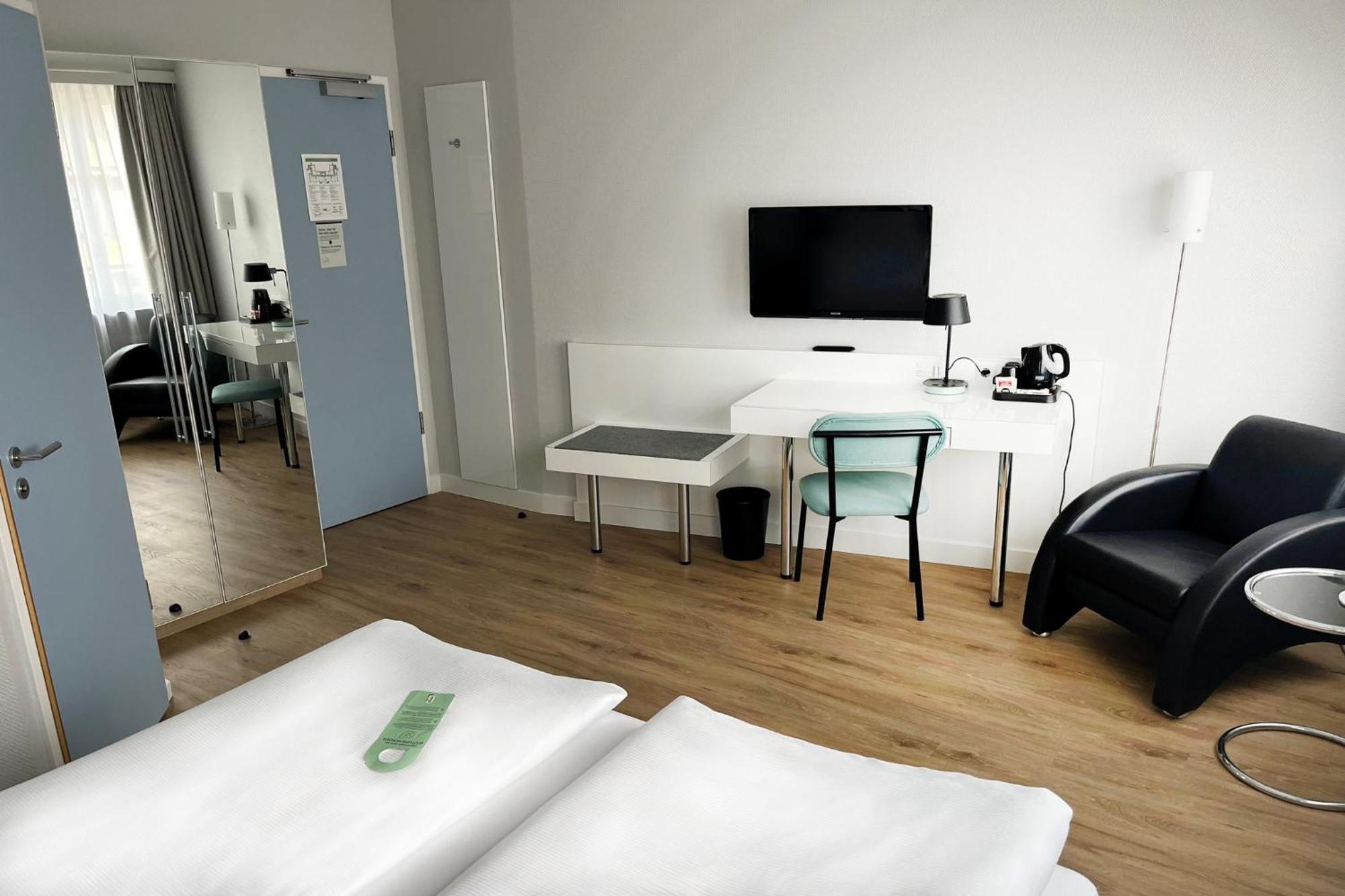 Select Checkpoint Charlie Hotel