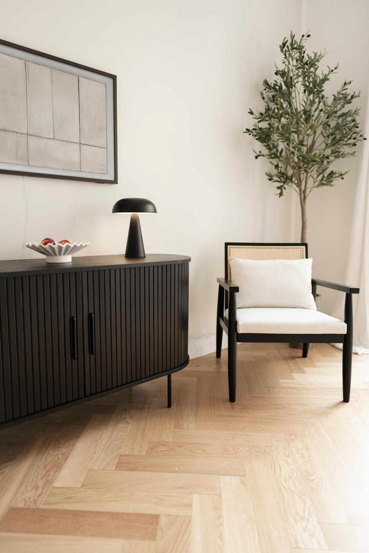Apartment Design With Garden *