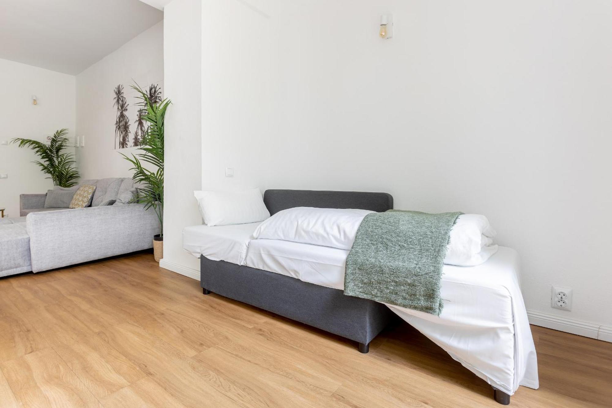 Global Living - Design I I Beamer I Kitchen I Terrace I Apartment
