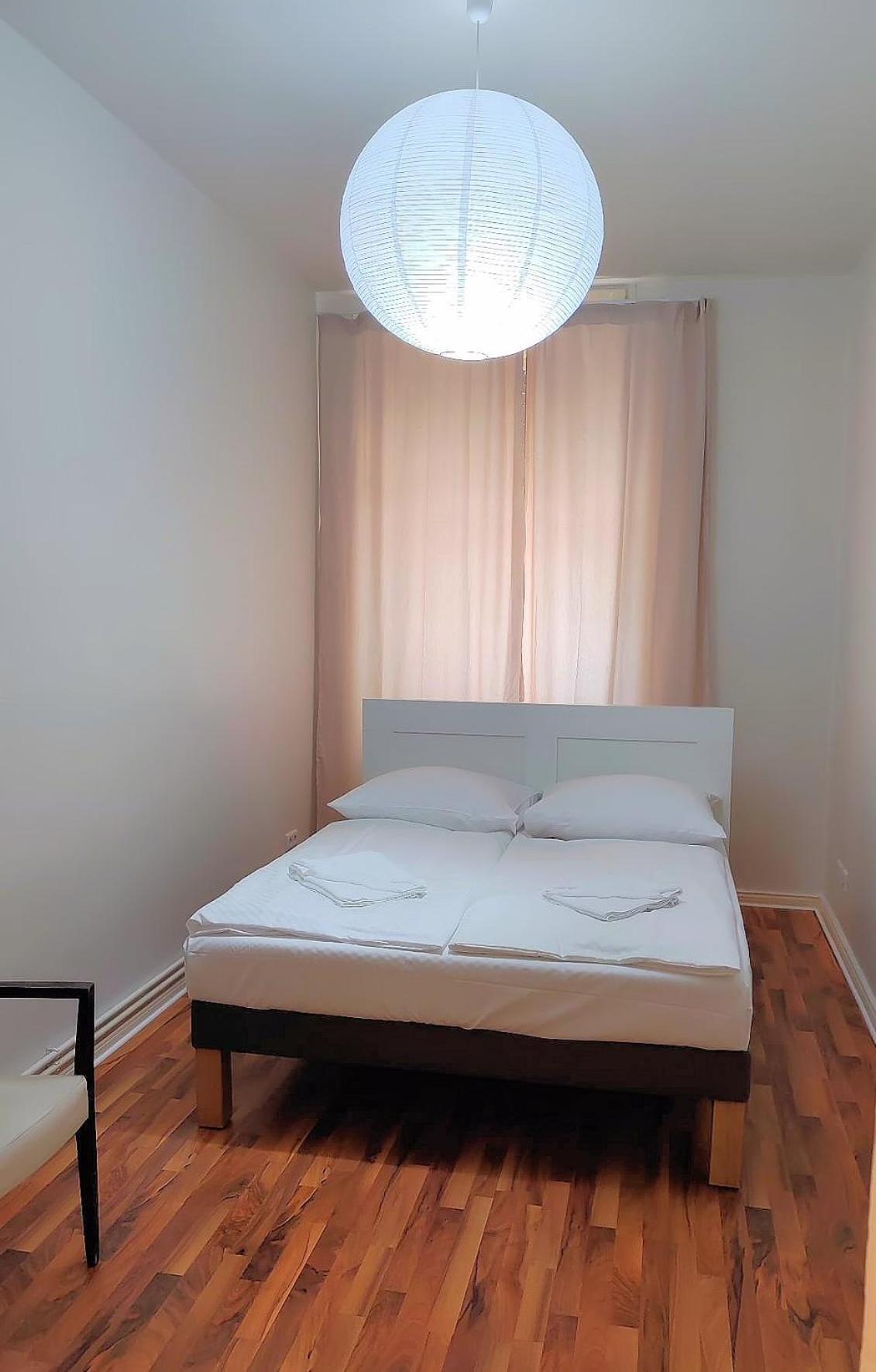 Albert Rooms Guest house