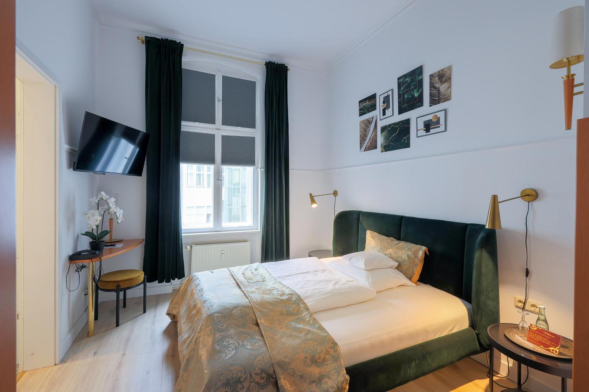Augusta Am Kurfuerstendamm