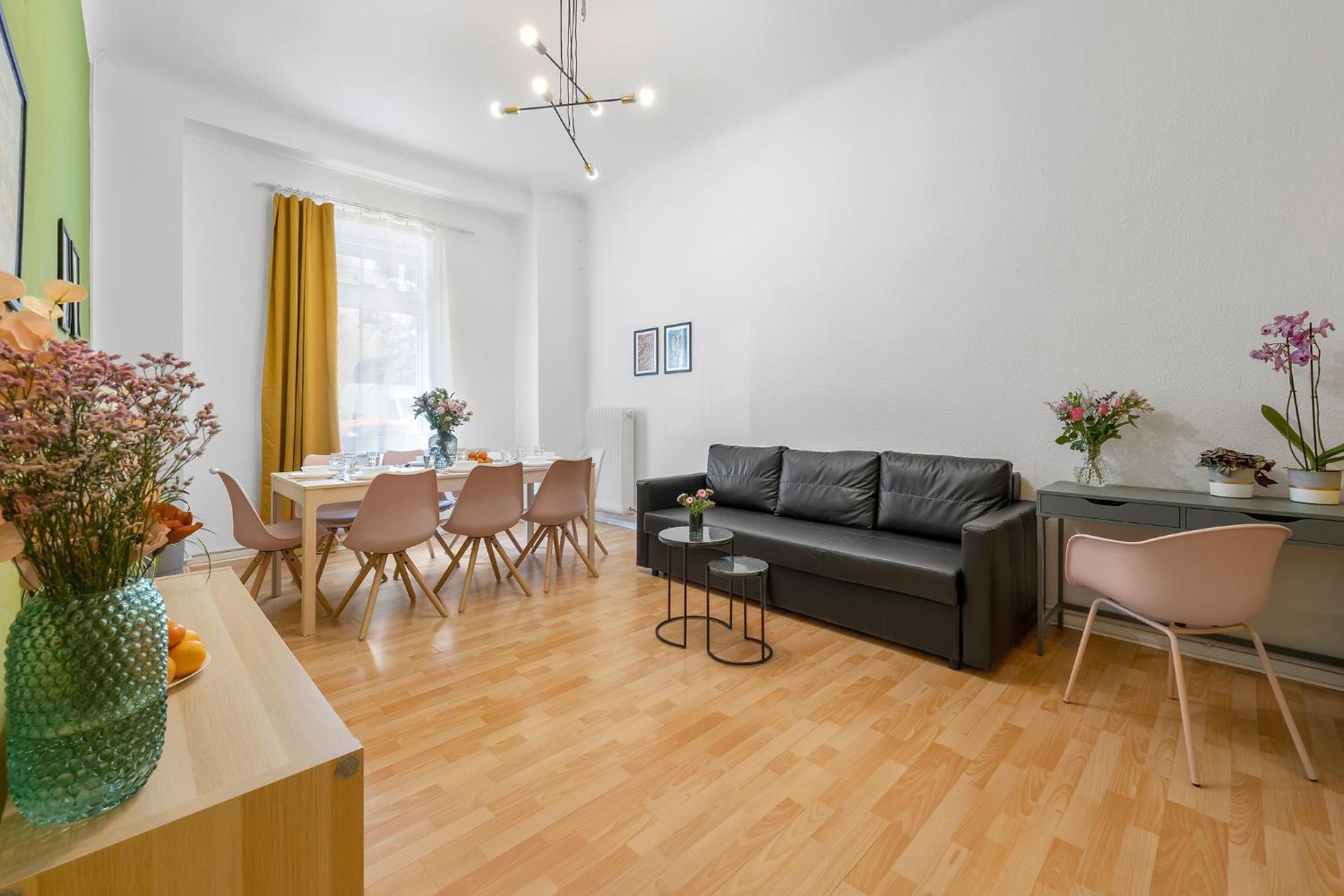 Apartment 33 I Und N Mitte *