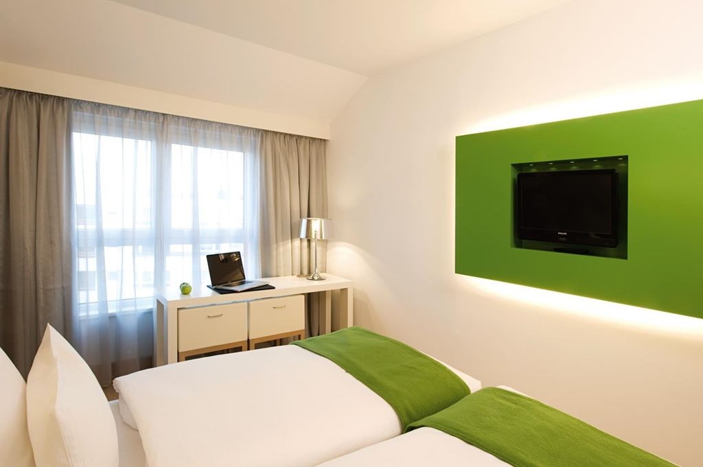 Nh Potsdamer Platz 4* Berlin