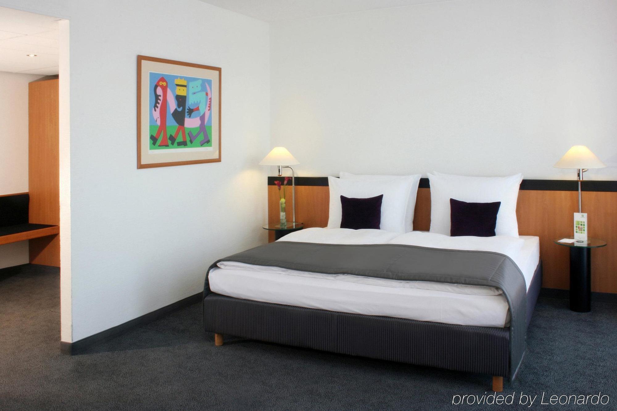 Holiday City Center East Prenzlauer Berg By Ihg Berlin