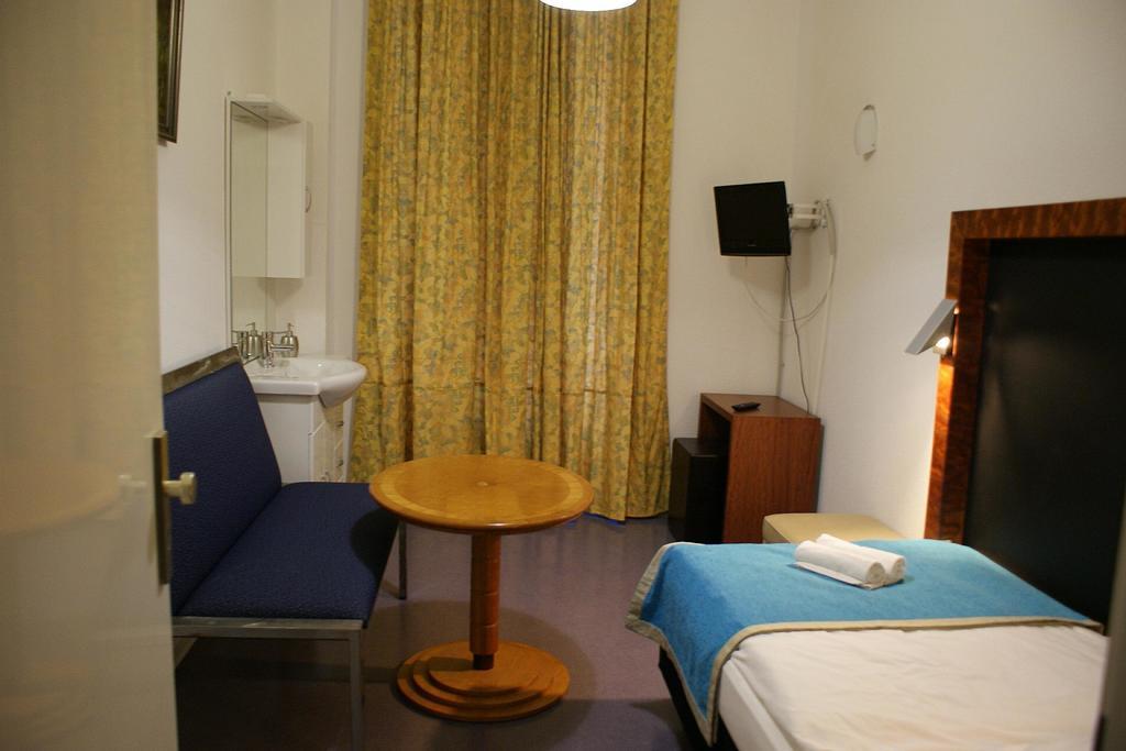 Garni Aaberna Berlin