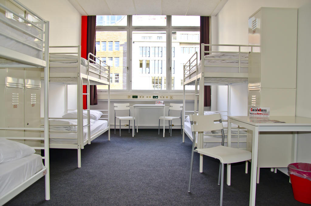 Hostel Check In Berlin