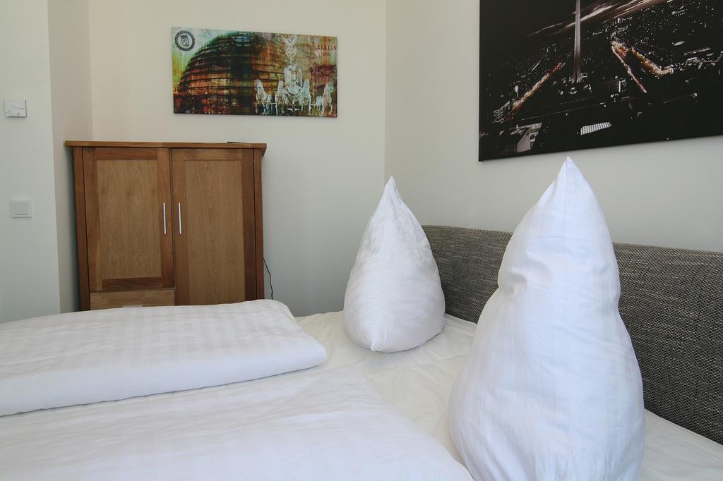 Apartment At Alexanderplatz Berlin