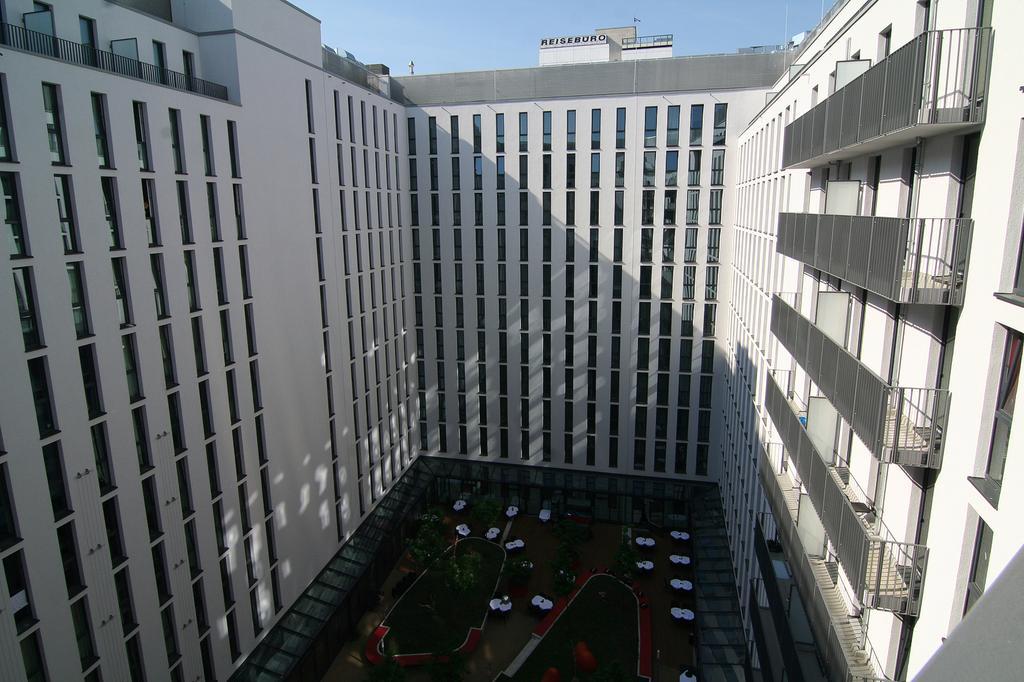 Apartment At Alexanderplatz Berlin