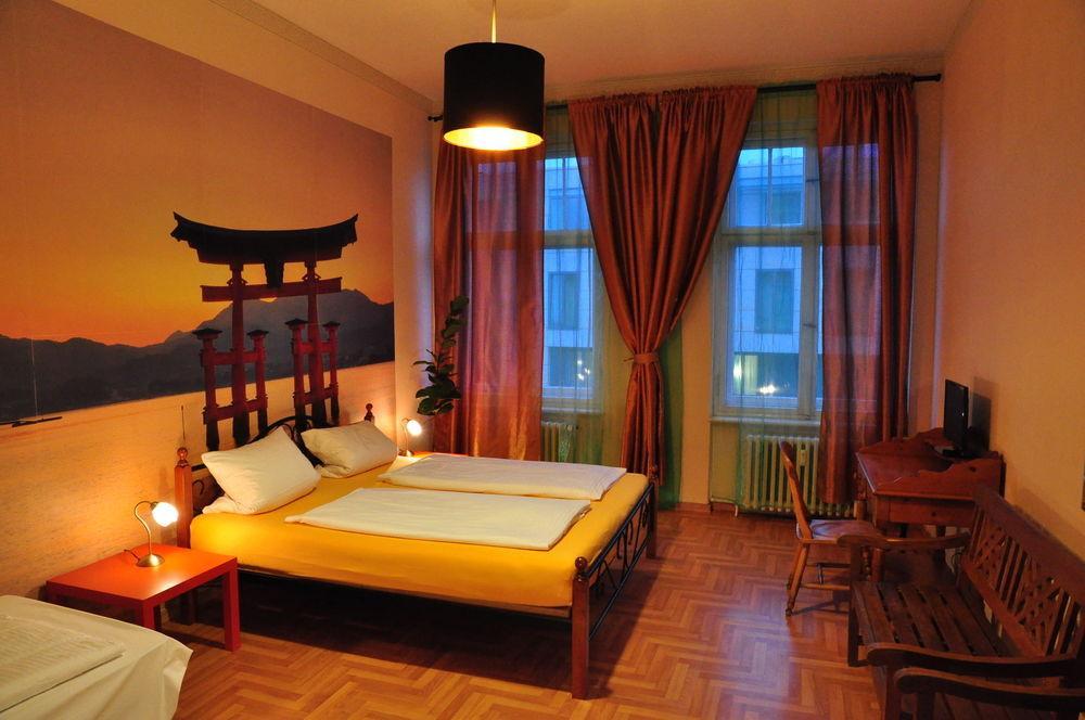 Hotel-pension Charlottenburg * Berlin
