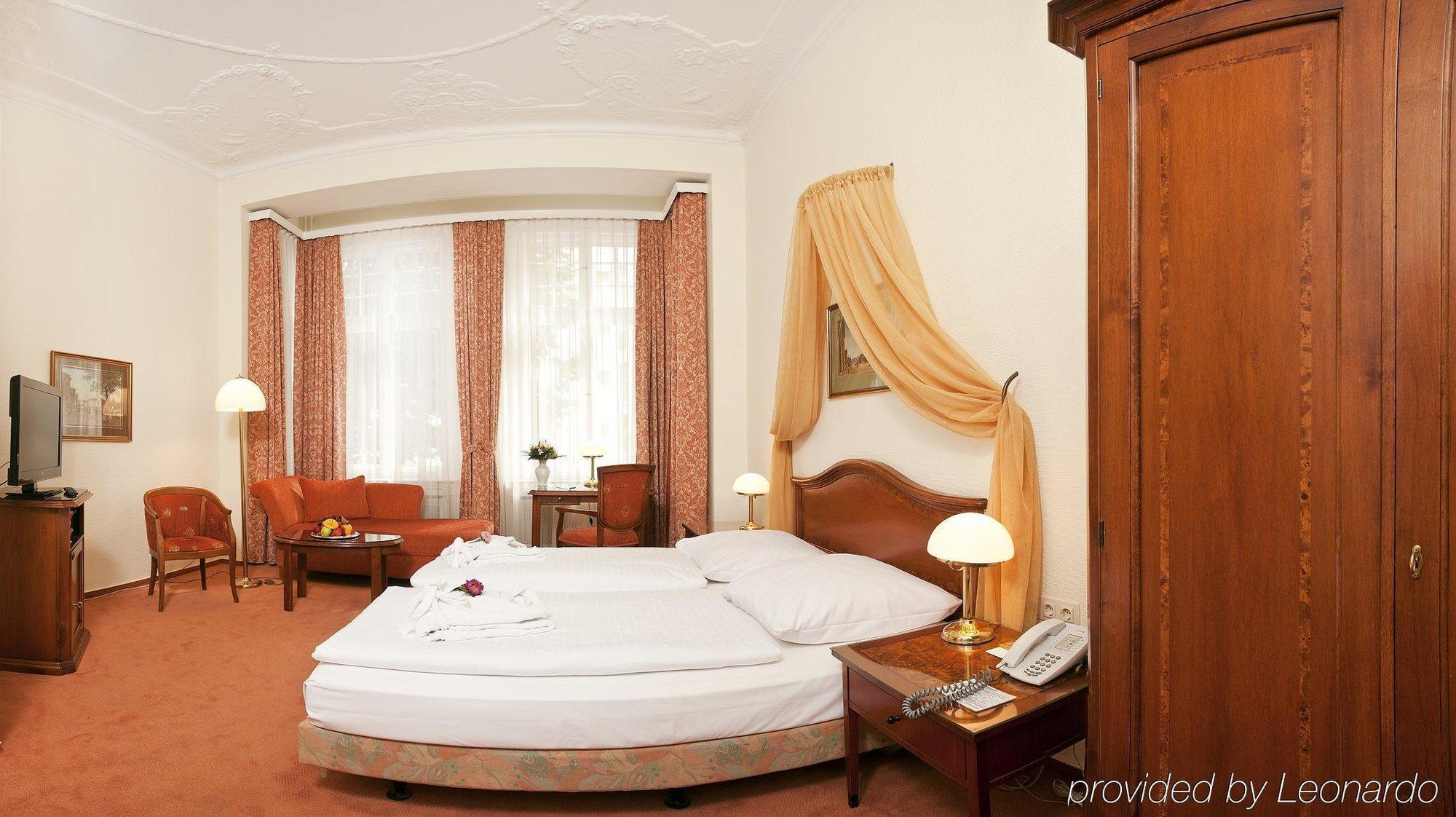 Henri Kurfuerstendamm Hotel 4*