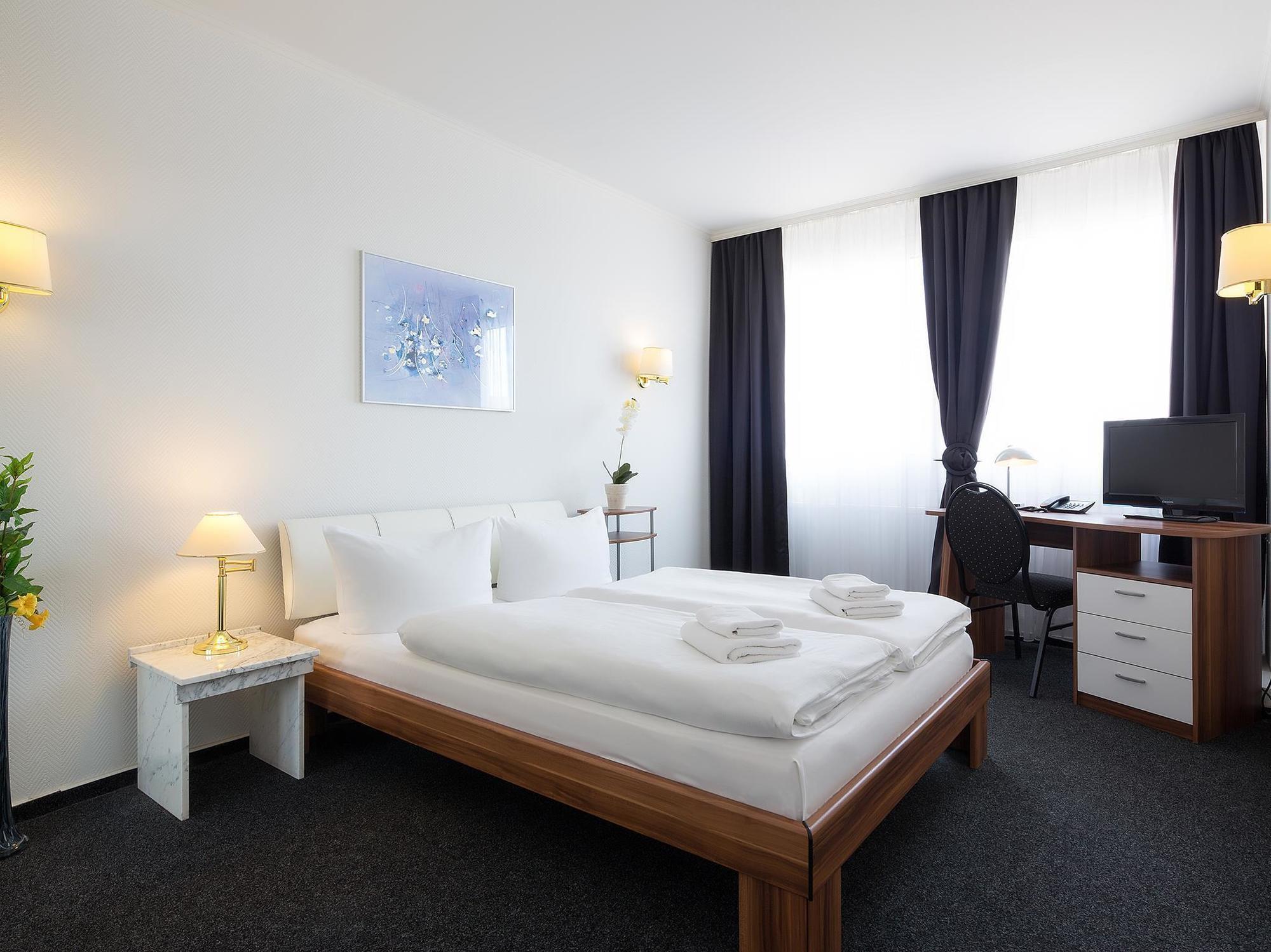 Berliner Baer 3*