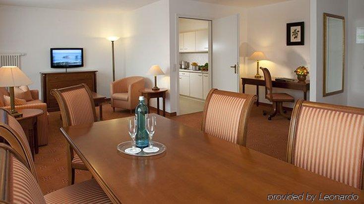 Victor's Residenz-hotel Mitte Hotel