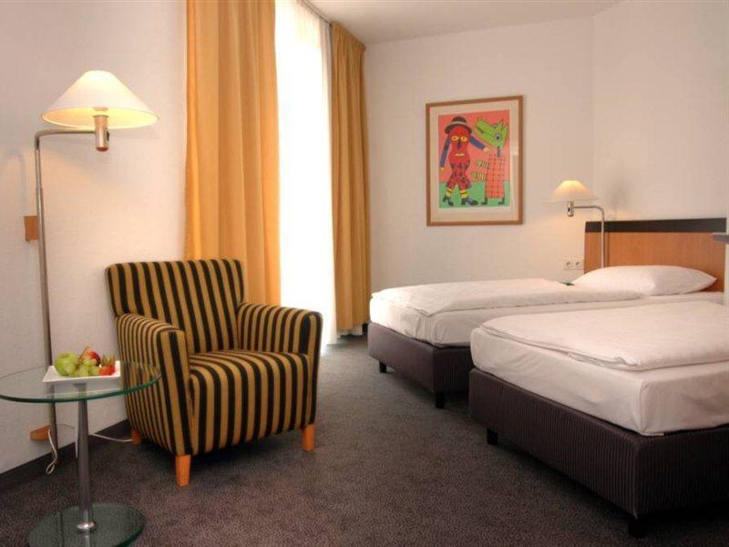 Holiday City Center East Prenzlauer Berg By Ihg
