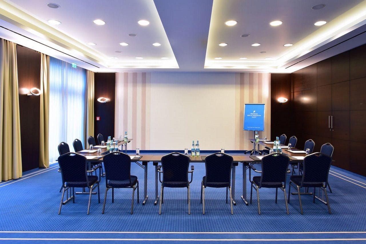 Hotel Pestana Tiergarten 4*