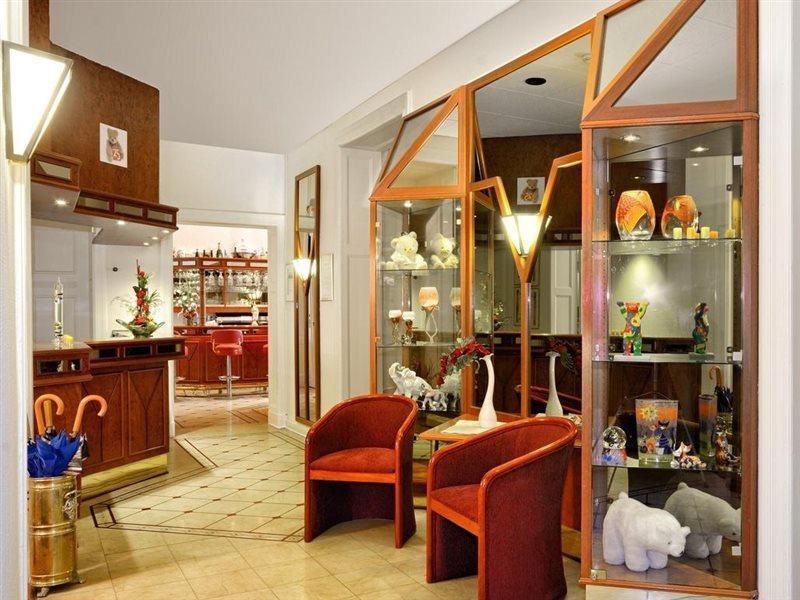 Hotel Schoeneberg 3*