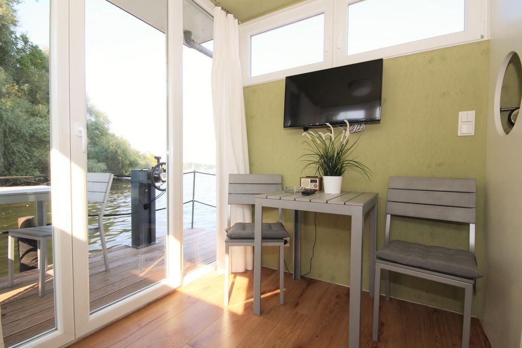 Cosy Houseboat Wannsee * Berlim