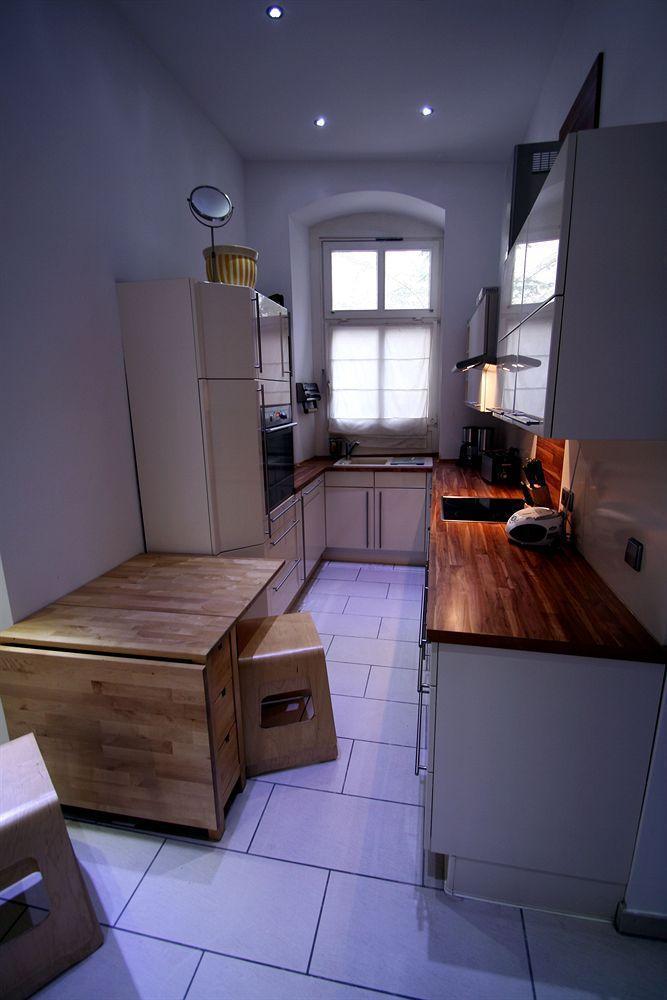 Aachener Strasse Apartment Berlin