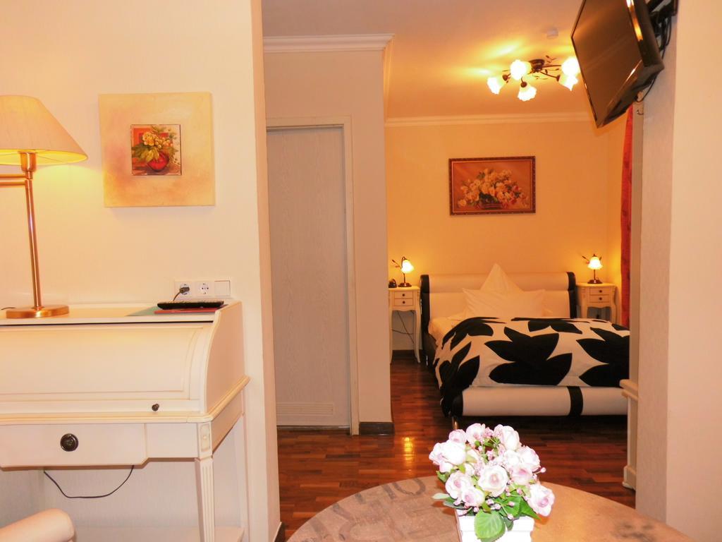 Aparthotel Guzulka & Restaurant Berlin
