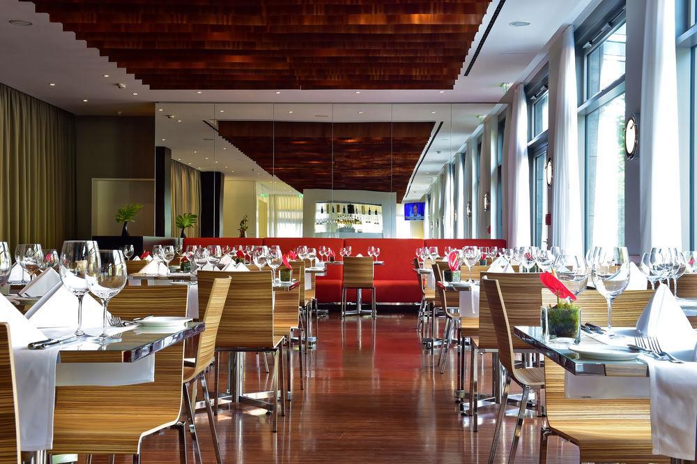 Hotel Pestana Tiergarten 4*
