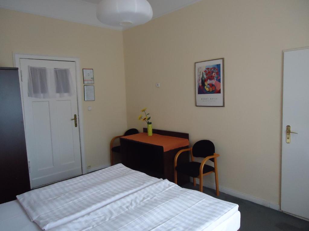 Hotel-pension Austriana Berlin