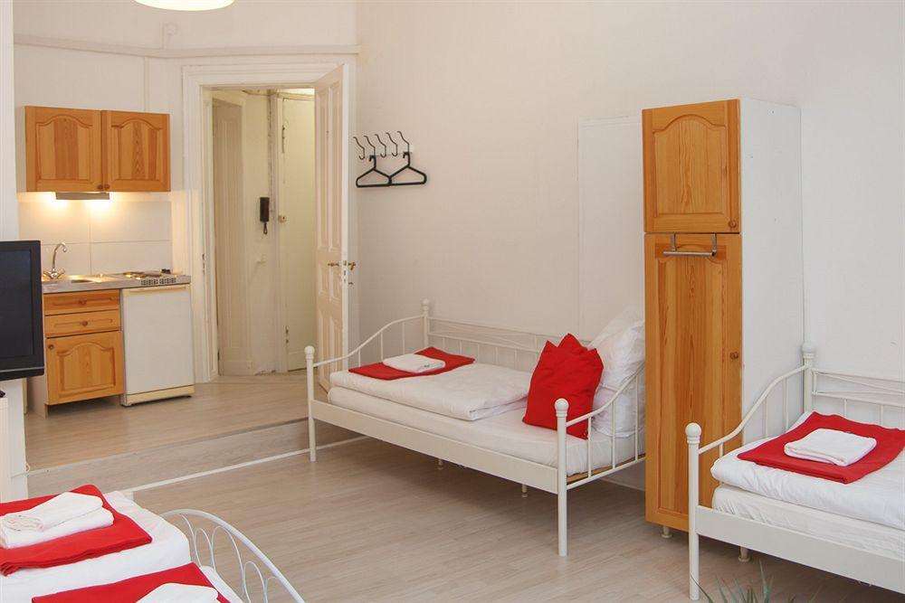 Gastehaus City Stop Guest house