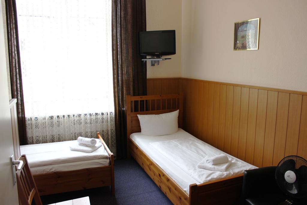 Hotel-pension Rheingold Am Kurfuerstendamm Hotel Berlin