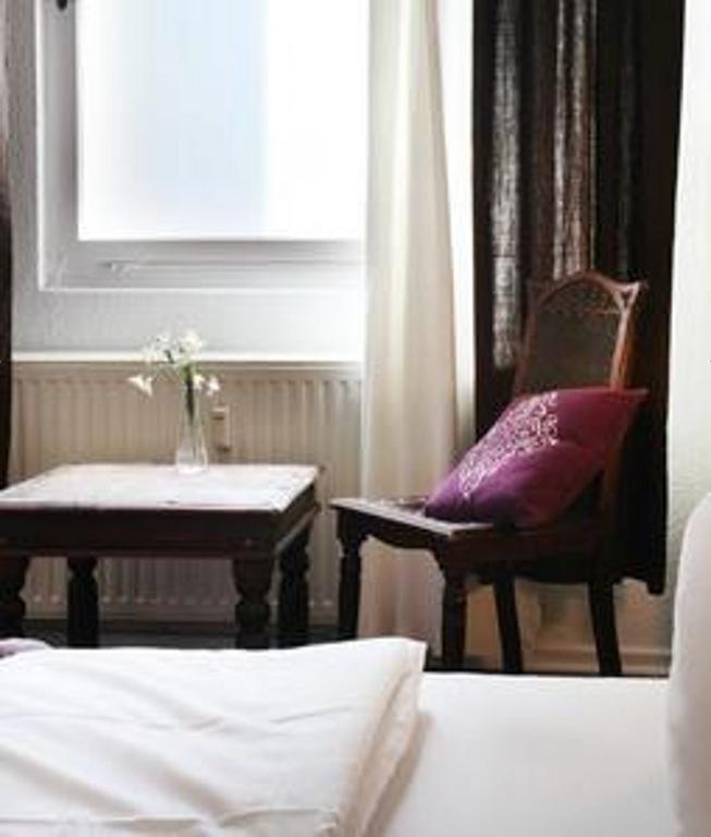 Hotel Overnight 3*