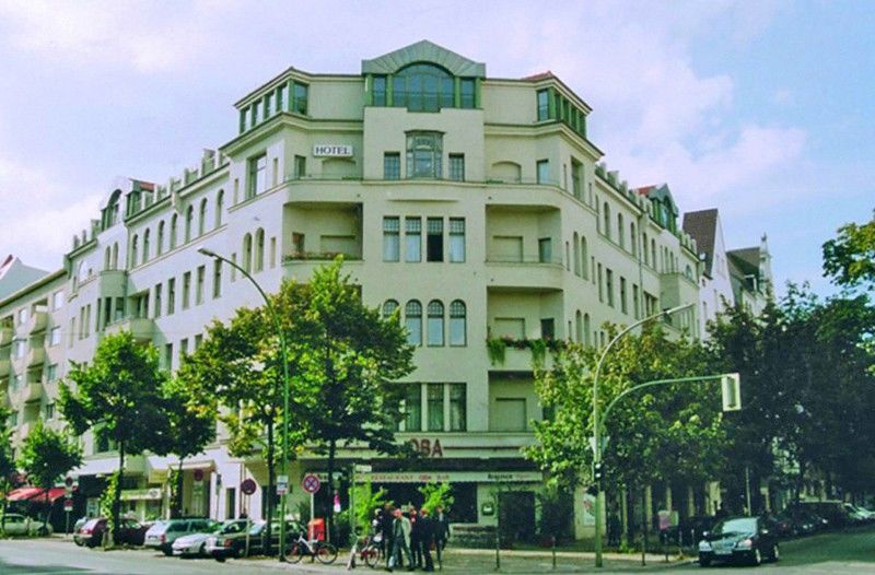Selina West Hotel 3*