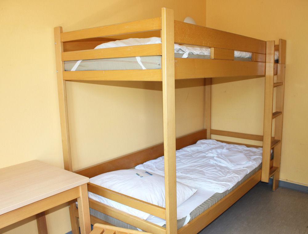 Martas Gaestehaeuser Hauptbahnhof Albergue *