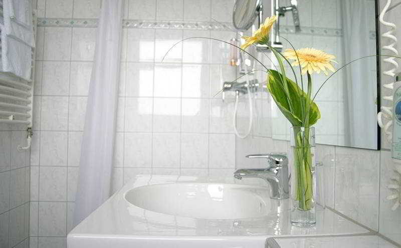 Kurfuerstendamm Am Adenauerplatz Hotel Berlim
