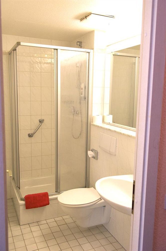 Castell Am Kurfuerstendamm Hotel 3*