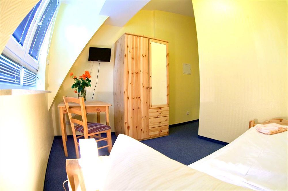 Atlantic Hotel 3*