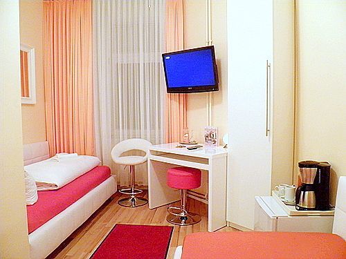 Guest house City 2*