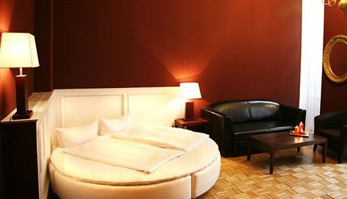 Hotel Hotel-maison Am Olivaer Platz 3*