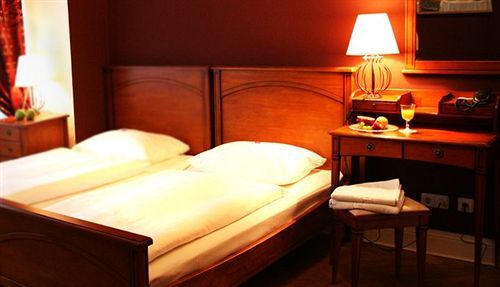 Hotel Hotel-maison Am Olivaer Platz Berlin