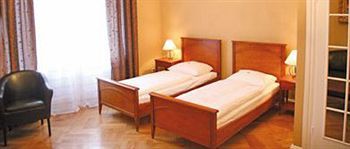 Hotel Hotel-maison Am Olivaer Platz 3*