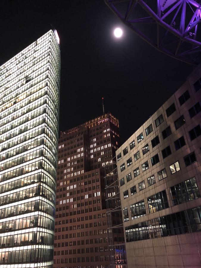 Apartment Im Sony Center Am Potsdamer Platz *